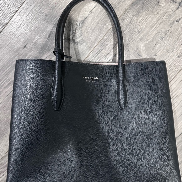 kate spade Handbags - Kate Spade Black Leather Tote Bag